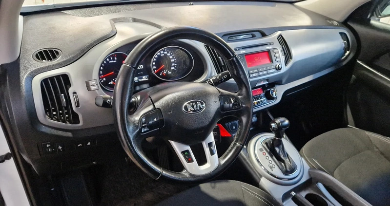 Kia Sportage cena 67900 przebieg: 114000, rok produkcji 2016 z Wieleń małe 667
